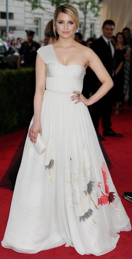 Actress Dianna Agron poses on the red carpet at the 2015 Met Gala.