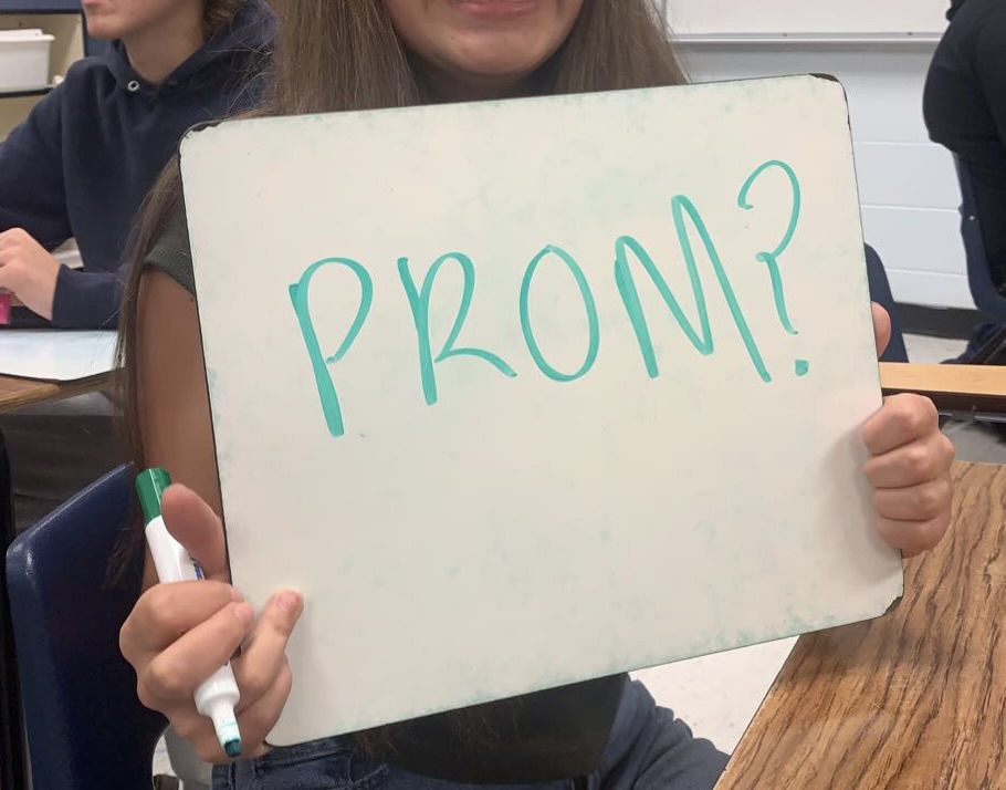 Should Prom-Posals Be Brought Back?