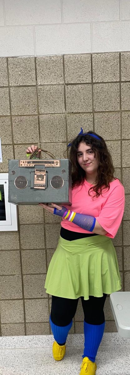 Sophomore Shyla Cortez is channeling her inner 80s on February 5, 2025. Shyla is dressed up for Spirit week to bring some school Spirit to Central. 